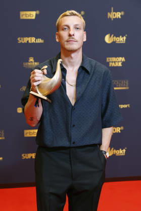 Felix Lobrecht bei der 32. Verleihung der Goldenen Henne 2026 in der Leipziger Messe. Leipzig, 04.09.2026