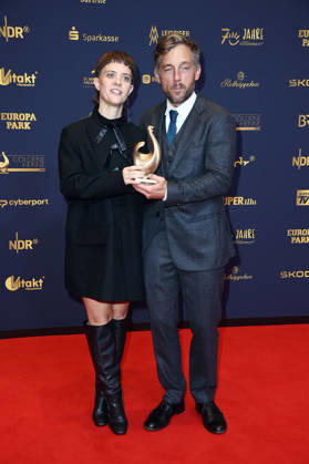Liv Lisa Fries und Volker Bruch bei der 32. Verleihung der Goldenen Henne 2026 in der Leipziger Messe. Leipzig, 04.09.2026