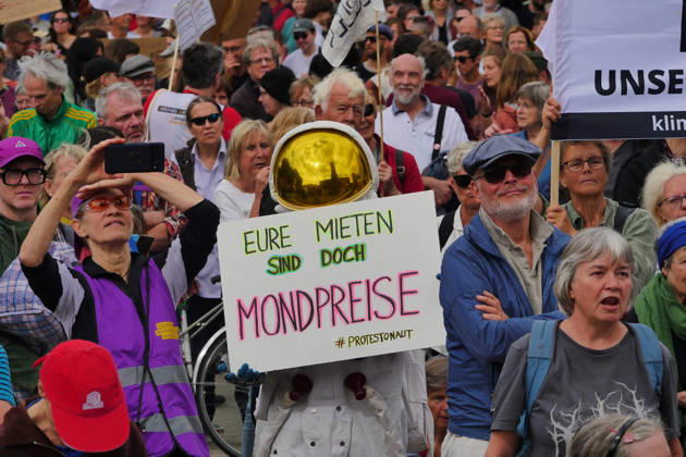 05.09.2026, Berlin - Deutschland. Demo gegen den Mietenwahnsinn vor dem Roten Rathaus.