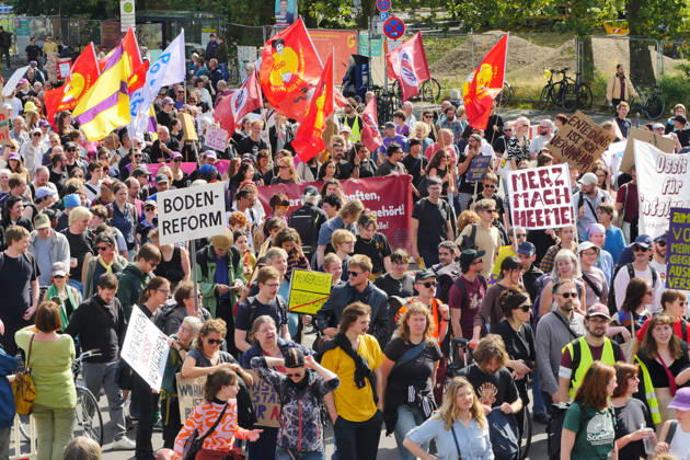 05.09.2026, Berlin - Deutschland. Demo gegen den Mietenwahnsinn vor dem Roten Rathaus.