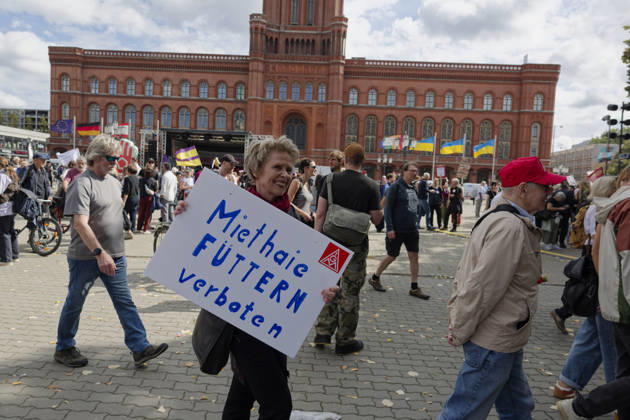 Demonstration gegen hohe Mieten in Berlin 2026-09-05 Deutschland, Berlin Demonstration zahlreicher Organisationen im Zentrum Berlins gegen hohe Mieten, Mkietwucher, Verdrängung und für die Enteignung und Kommunalisierung großer Wohnungsbestände.