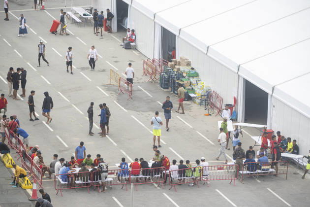 The Government Takes Control of the Port of Ceuta to Provide Humanitarian Assistance to Migrants Several migrants camped out in Ceuta, Spain, as of September 5, 2026. The Government is taking control of the port of Ceuta to provide humanitarian assistance to migrants in tents and other spaces, as provided for in a resolution from the Ministry of Transportation and Sustainable Mobility published this Saturday and reviewed by Europa Press. Specifically, the department led by Óscar Puente authorizes the Secretary of State for Migration to temporarily use an area of 16,000 square meters of public port land located in the Poniente Expansion, Phase I, within the service area of the Port of Ceuta SEPTEMBER 5, 2026 MIGRANTS IMMIGRATION HUMANITARIA  Copyright: xMarcosxMorenox 7751591