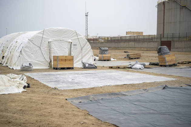 Installation of new tent shelters in Ceuta Installation of new tent shelters next to the Ceuta Food Bank, September 5, 2026, in Ceuta, Spain The government takes control of the port of Ceuta to provide humanitarian assistance to migrants in tents and other spaces, as provided for in a resolution by the Ministry of Transportation and Sustainable Mobility published this Saturday, as reported by Europa Press SEPTEMBER 5, 2026 TENT CAMP MIGRANTS IMMIGRANTS MIGRATION CRISIS HUMANITARIAN CRISIS Ceuta Ceuta, Spain  Copyright: xMarcosxMorenox 7751749
