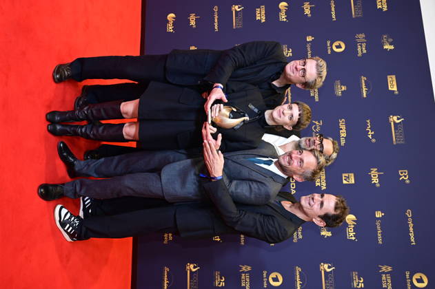 Hendrik Handloegten, Liv Lisa Fries, Achim von Borries, Volker Bruch und Tom Tykwer bei der 32. Verleihung der Goldenen Henne 2026 in der Leipziger Messe. Leipzig, 04.09.2026 Copyright: xMatthiasxWehnertx