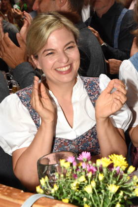 Katharina Schulze, Fraktionsvorsitzende der bayerischen GRÜNEN im Landtag Abendsberg 07.09.2026 Politischer Frühschoppen am Gillamoos im Weinzelt Bündnis 90 Die Grünen Foto Abendsberg