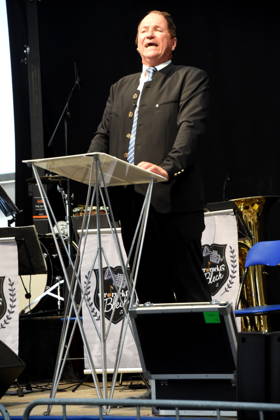 Wolfggang Krebs Kabarettist Abendsberg 07.09.2026 Politischer Frühschoppen am Gillamoos im Ottobräuzelt Foto Abendsberg