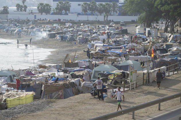 Settlements Continue on El Trampolín Beach Settlements on El Trampolín Beach, as of September 7, 2026, in Ceuta, Spain. Despite having been evicted, the encampment on El Trampolín Beach resembles a makeshift city and remains occupied by people who continue to arrive in Ceuta. SEPTEMBER 7, 2026 Ceuta, Spain Copyright: xMarcosxMorenox 7756326