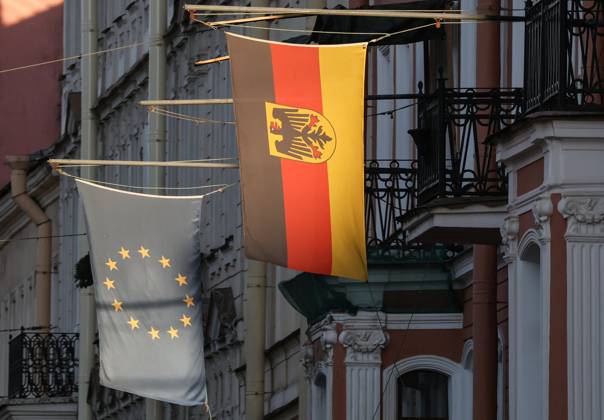 Russia Germany Consulate Closure 9238344 07.09.2026 Flags of Germany and European Union flutter at the German Consulate General in St. Petersburg, Russia. Russia s Foreign Ministry on September 7 announced the closure of the â the German Consulate General in St. Petersburg and the German cultural centres ‹in retaliation â for Berlin s decision to close the Russian consulate in aBonn and a Russian acultural centre in Berlin. Last week, Germany blamed Russia for an attempted drone attack at Leipzig Halle Airport on August 4, when an explosives-laden drone was found near a Ukrainian plane. Artem Pryakhin Sputnik St. Petersburg Russia  Copyright: xArtemxPryakhinx