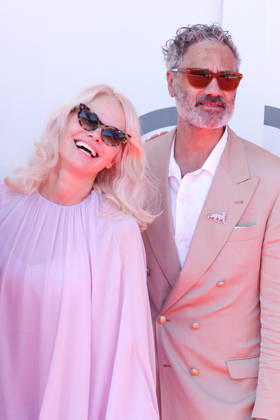 Pamela Anderson and Taika Waititi attending the Golden Lion for Lifetime Achievement Award ceremony honoring Ellen Burstyn during the 83rd Venice International Film Festival at the Sala Grande on September 7, 2026, in Venice, Italy. Lucia Sabatelli, Venice, Italy  Copyright: xLuciaxSabatellix xBestimagexLuciaxSabatellix xBestimagex