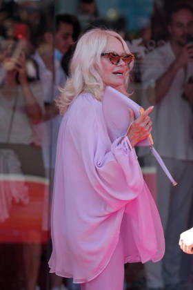 Pamela Anderson attending the presentation of the Golden Lion for Lifetime Achievement Award to Ellen Burstyn during the 83rd Venice International Film Festival at the Sala Grande on September 7, 2026, in Venice, Italy. Lucia Sabatelli, Venice, Italy Copyright: xLuciaxSabatellix xBestimagexLuciaxSabatellix xBestimagex