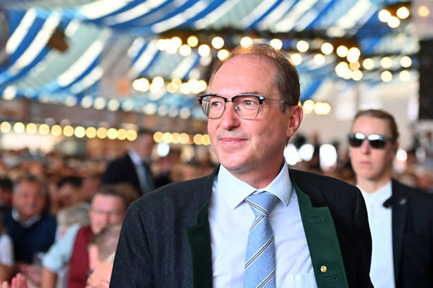 Alexander DOBRINDT (Bundesinnenminister), Einzelbild,angeschnittenes Einzelmotiv,Portraet,Portrait,Porträt. Politischer Gillamoos am 07.09.2026 in Abensberg,
