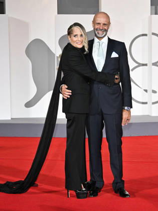 IPA88249280 - Venice, 83rd Venice International Film Festival 2026 - Night 6. Red Carpet: Diva and Woman. Pictured: Heather Parisi and her husband, Umberto Maria Anzolin  Copyright: xSimonexComix xPoolxPhotoxEventsx08x IPA88249280