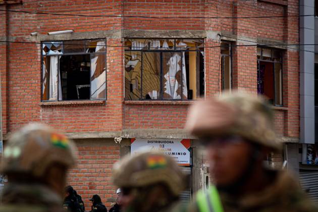 September 7, 2026, Vincha, Bolivia: VIACHA, BOLIVIA Ã¢â‚¬? SEPTEMBER 7, 2026: Damage is seen to homes near the RAM-2 Ã¢â‚¬oeBoloÂ­varÃ¢â‚¬Â? Mechanized Artillery Regiment, three days after explosions at the military installation in Viacha, near La Paz. The blast wave shattered windows and damaged walls and roofs in surrounding residential areas as rescue teams continued searching the site for missing people. Vincha Bolivia - ZUMAq101 20260907_zna_q101_193 Copyright: xAbadxMirandax