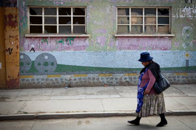 September 7, 2026, Vincha, Bolivia: VIACHA, BOLIVIA Ã¢â‚¬? SEPTEMBER 7, 2026: Damage is seen to homes near the RAM-2 Ã¢â‚¬oeBoloÂ­varÃ¢â‚¬Â? Mechanized Artillery Regiment, three days after explosions at the military installation in Viacha, near La Paz. The blast wave shattered windows and damaged walls and roofs in surrounding residential areas as rescue teams continued searching the site for missing people. Vincha Bolivia - ZUMAq101 20260907_zna_q101_196 Copyright: xAbadxMirandax