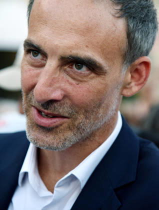 Politicians Join Feminist Coalition Press Briefing For Loi Integrale Against Sexual Violence - Paris Raphael Glucksmann during the rally against sexual violence for a comprehensive law Loi Integrale in front of the Ministry of Justice at Place Vendome in Paris, France on September 7, 2026. Photo by Alain Apaydin ABACAPRESS.COM Paris France  Copyright: xApaydinxAlain ABACAx