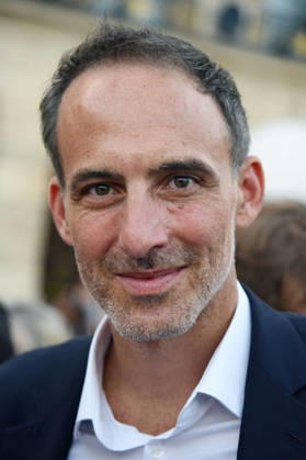 Politicians Join Feminist Coalition Press Briefing For Loi Integrale Against Sexual Violence - Paris Raphael Glucksmann during the rally against sexual violence for a comprehensive law Loi Integrale in front of the Ministry of Justice at Place Vendome in Paris, France on September 7, 2026. Photo by Alain Apaydin ABACAPRESS.COM Paris France  Copyright: xApaydinxAlain ABACAx