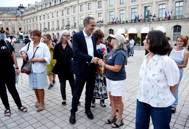 Politicians Join Feminist Coalition Press Briefing For Loi Integrale Against Sexual Violence - Paris Raphael Glucksmann during the rally against sexual violence for a comprehensive law Loi Integrale in front of the Ministry of Justice at Place Vendome in Paris, France on September 7, 2026. Photo by Alain Apaydin ABACAPRESS.COM Paris France  Copyright: xApaydinxAlain ABACAx