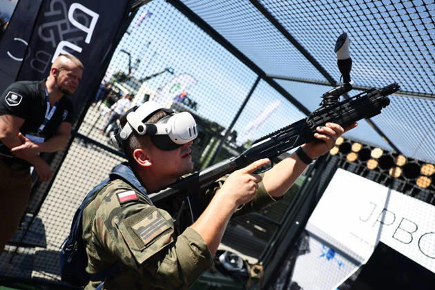 34th International Defence Industry Exhibition in Poland KIELCE, POLAND - SEPTEMBER 8: A visitor uses a VR glasses during the 34th International Defence Industry Exhibition (MSPO) in Kielce, Poland, on September 8, 2026. Jakub Porzycki Anadolu Kielce Poland. Editorial use only. Please get in touch for any other usage.  Copyright: x2026xAnadoluxJakubxPorzyckix