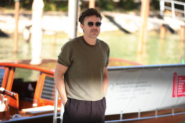 September 8, 2026, Venice, Italy: American actor and director Casey Affleck arrives at the Darsena Excelsior ahead of the presentation of Company during the 83rd Venice International Film Festival. Venice Italy - ZUMAs197 20260908_aaa_s197_049 Copyright: xMarcoxBaradax