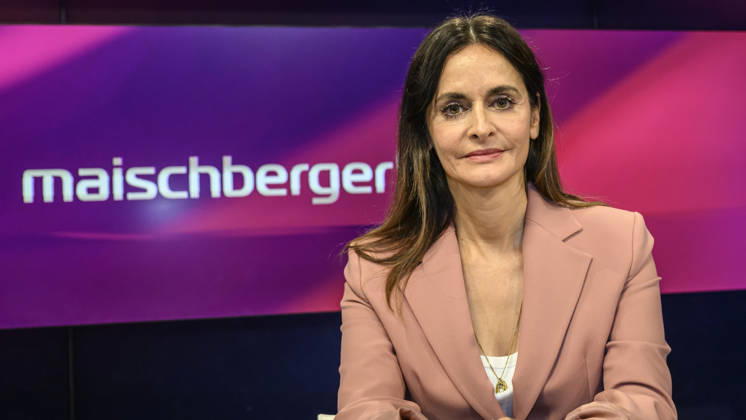 v.l. Iris Sayram (ARD-Hauptstadtstudio), GER, Berlin, Studio, zu Gast bei Maischberger, politische Talkshow, TV, Format, mit Moderatorin Sandra Maischberger, Das Erste, aus Adlershof Am Studio 20, 08.09.2026, Copyright: HMBxMedia UwexKoch