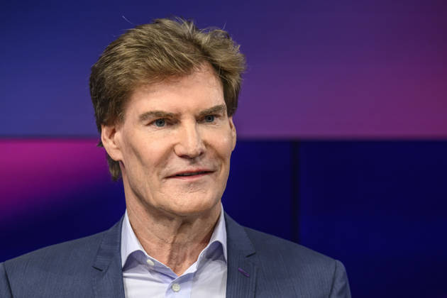 v.l. Carsten Maschmeyer (Unternehmer), GER, Berlin, Studio, zu Gast bei Maischberger, politische Talkshow, TV, Format, mit Moderatorin Sandra Maischberger, Das Erste, aus Adlershof Am Studio 20, 08.09.2026, Copyright: HMBxMedia UwexKoch