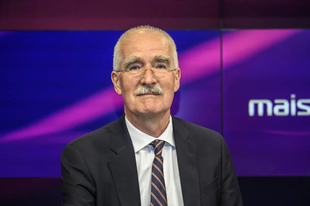 v.l. Sergej Lochthofen (Journalist), GER, Berlin, Studio, zu Gast bei Maischberger, politische Talkshow, TV, Format, mit Moderatorin Sandra Maischberger, Das Erste, aus Adlershof Am Studio 20, 08.09.2026, Copyright: HMBxMedia UwexKoch