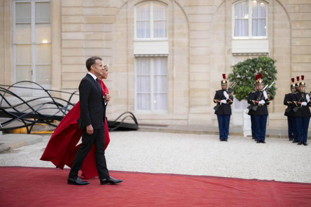 French State dinner for South Korea s President - Paris France s President Emmanuel Macron and his wife Brigitte Macron welcome South Korea s President Lee Jae Myung and his wife Kim Hye Kyung before for a State dinner organised by France s President Emmanuel Macron for South Korea s President Lee Jae Myung at the Elysee Presidential Palace, in Paris on September 8, 2026.Photo by Eliot Blondet ABACAPRESS.COM Paris France France  Copyright: xBlondetxEliot ABACAx