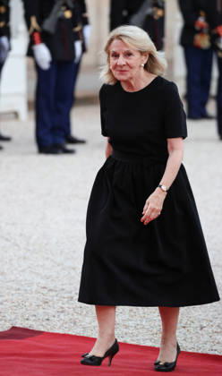 DiÌ‚ner d Etat en l honneur de Mr LEE Jae Myung, PreÌsident de la ReÌpublique de CoreÌe Catherine Pà gard Emmanuel Macron et Brigitte Macron recoivent Mr LEE Jae Myung, PreÌsident de la ReÌpublique de CoreÌe et son à pouse, Kim Hye-kyung, à l occasion d un diner d à tat au Palais de l Elysà e à Paris, le 8 septembre 2026. French President, Emmanuel Macron and his wife, Brigitte Macron hosted Mr. LEE Jae Myung, President of the Republic of Korea, and his wife, Kim Hye-kyung, at a state dinner at the Elysà e Palace in Paris on September 8, 2026. Copyright: xFabricexChasseryx