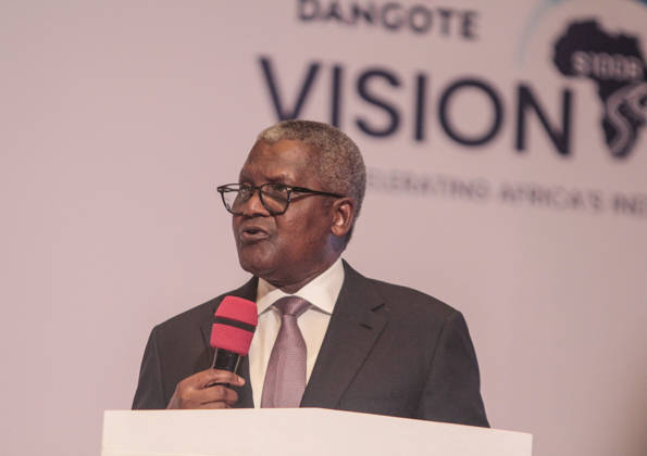 Dangote Refinery Signs N2.15 Trillion IPO Documents In Lagos, Nigeria Aliko Dangote, President and Chief Executive Officer of Dangote Industries Limited, signs documents for the initial public offering of Dangote Petroleum Refinery and Petrochemical, valued at 2.15 trillion naira (US$1.6 billion), at Eko Hotels in Victoria Island, Lagos, Nigeria, on September 7, 2026. The offering is intended to expand the refinery s capacity to 1.4 million barrels per day from the current 700,000. Victoria Island, Lagos Nigeria Copyright: xAdekunlexAjayix originalFilename: ajayi-notitle260907_npAmU.jpg