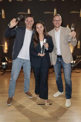 Eike Köhler, Kim Kristin Mauch und Björn Kurtenbach bei der Verleihung des Deutschen Fernsehpreises 2026 - Die Nacht der Kreativen in der Flora. Köln, 08.09.2026