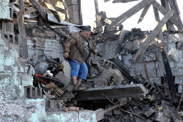 A man examines a private house destroyed in a Russian drone attack, Dnipro, Ukraine, September 9, 2026. On Wednesday night, September 9, Russian drones struck the eastern Ukrainian city. The attack caused fires at warehouses storing building materials and at a private house. Rescuers freed three people, including a 15-year-old boy, from the basement of the damaged home. A 51-year-old man and a 52-year-old woman were taken to hospital. (Photo by Mykola Miakshykov Ukrinform) Aftermath of Russian drone attack in Dnipro  Copyright: xMykolaxMiakshykovx