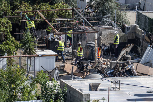 Palestinian family s house demolished in Jerusalem s Silwan JERUSALEM, SEPTEMBER 09: Israeli-run municipality workers demolish a house belonging to the Reshak family in the Silwan neighborhood of Jerusalem on September 09, 2026, as the Israeli-run Municipality on the grounds that it had been built without a permit in the Silwan neighborhood of Jerusalem on September 09, 2026. Mostafa Alkharouf Anadolu Palestine Israel. Editorial use only. Please get in touch for any other usage.  Copyright: x2026xAnadoluxMostafaxAlkharoufx