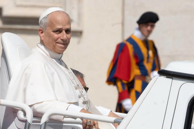 Pope Leo XIV At Weekly General Audience - Vatican City His Holiness Pope Leo XIV attends the weekly general audience at St Peter s Square in Vatican City, Vatican City on September 9, 2026. Photo by Andrea Bracaglia ABACAPRESS.COM Vatican Vatican City Vatican (or Holy See)  Copyright: xBracagliaxAndrea ABACAx