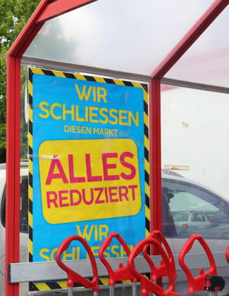 09.09.2026, Deutschland, NRW, Wirtschaft, Unternehmen, Insolvenz, Der Standort Dortmund-Hacheney der insolventen Hellweg Baumarktkette wird in Kürze geschlossen, Baumarkt, Schliessung, Geschäftsaufgabe, Deutschland Copyright: xD.xKerlekin SnowfieldxPhotographyx SF100926HellwegD6