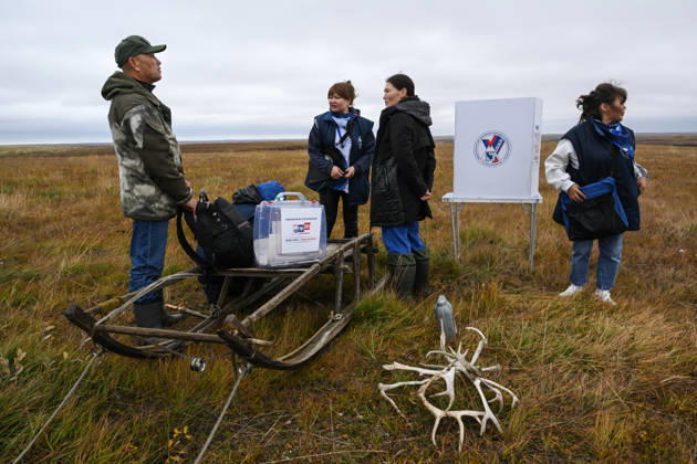 Russia Parliamentary Election Early Voting 9239436 09.09.2026 A member of a local indigenous community prepares to vote during the early voting in remote areas ahead of State Duma elections at a reindeer camping ground, in Yamalo-Nenets Autonomous Area, Russia. Russians will vote in State Duma, the lower house of parliament, and municipal elections over three days, from September 18-20. Alexandr Kryazhev Sputnik Yamalo-Nenets Autonomous Area Russia  Copyright: xAlexandrxKryazhevx