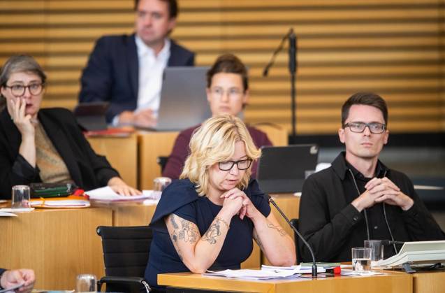 8. THÜRINGER LANDTAG - 52. PLENARSITZUNG ** NUR FÜR REDAKTIONELLE ZWECKE ** EDITORIAL USE ONLY **<p>09 09 2026-Erfurt: Thüringer Landtag 8. Wahlperiode 52. Plenarsitzung im Foto: Katja Mitteldorf (Die Linke), parlamentarische Geschäftsführerin, Christian Schaft (Die Linke), Fraktionsvorsitzender ( Deutschland Thueringen Erfurt Copyright: SaschaxFromm
