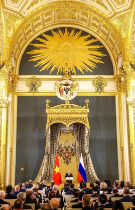 Russia Vietnam 9239646 09.09.2026 Russian President Vladimir Putin makes a statement to the press following a meeting with Vietnamese President To Lam at the Kremlin in Moscow, Russia. Geodakyan Artem Sputnik Moscow Russia  Copyright: xGeodakyanxArtemx
