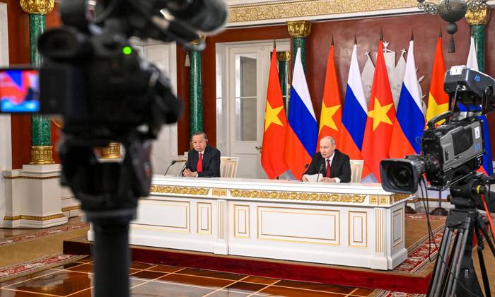 Russia Vietnam 9239686 09.09.2026 Vietnamese President To Lam and Russian President Vladimir Putin take part in a joint press approach following their meeting at the Kremlin in Moscow, Russia. Alexey Maishev Sputnik Moscow Russia  Copyright: xAlexeyxMaishevx