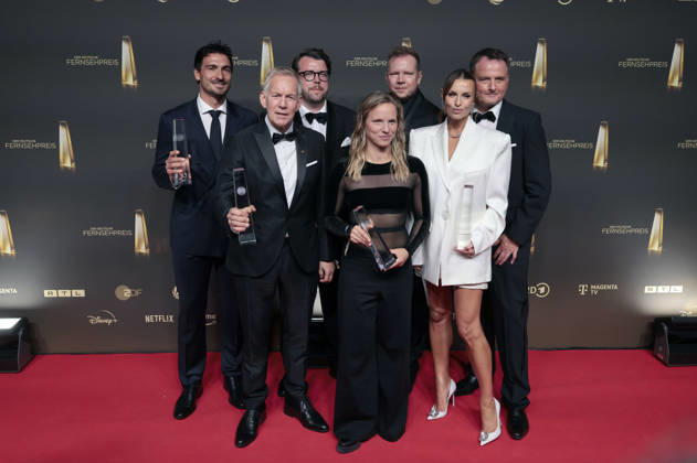 Mats Hummels, Johannes B. Kerner, Christian Straßburger, Tabea Kemme, Wolff Fuss, Laura Wontorra und Gast bei der Verleihung des Deutschen Fernsehpreises 2026 im Confex-Center. Köln, 09.09.2026
