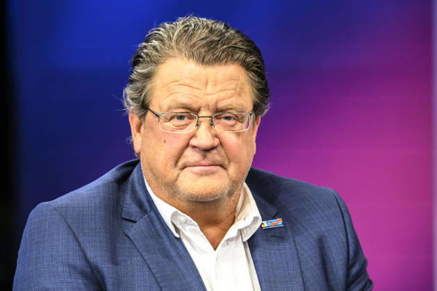 im Bild v.l.: Stephan Brandner, AfD (Mitglied des Rechtsausschusses), GER, Berlin, Studio, zu Gast bei Maischberger, politische Talkshow, TV, Format, mit Moderatorin Sandra Maischberger, Das Erste, aus Adlershof Am Studio 20, 09.09.2026, Copyright: HMBxMedia UwexKoch
