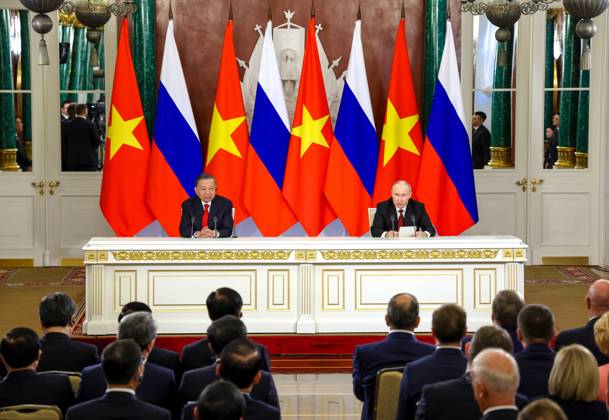 Russia Vietnam 9239836 09.09.2026 Vietnamese President To Lam and Russian President Vladimir Putin make statements to the press following their meeting at the Kremlin in Moscow, Russia. Alexander Kazakov Sputnik Moscow Russia  Copyright: xAlexanderxKazakovx