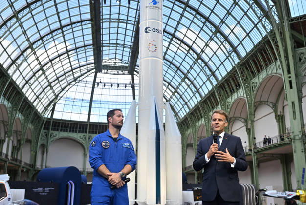 Thomas Pesquet and Emmanuel Macron, President of the French Republic, E. Macron, President of the French Republic, at the International Space Summit on September 10, 2026, at the Grand Palais in Paris, September 9, 2026. Nearly 1,100 companies from the space sector will also be present at the Grand Palais, demonstrating the exceptional mobilization of the global space ecosystem around this event, organized by France and Germany. The Summit will address all issues related to the development and innovation of the space sector through three key themes: 1) tackling the challenges of the global space economy through international cooperation; 2) advancing science, technology, and space exploration from an international perspective; and 3) ensur Copyright: xChristianxLiewigx xBestimagexChristianxLiewigx xBestimagex