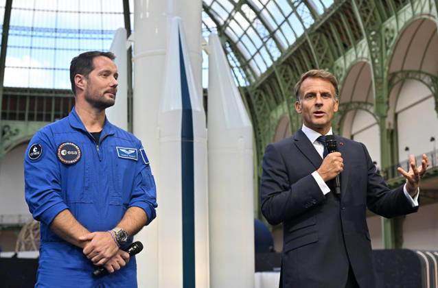 Thomas Pesquet and Emmanuel Macron, President of the French Republic, E. Macron, President of the French Republic, at the International Space Summit on September 10, 2026, at the Grand Palais in Paris, September 9, 2026. Nearly 1,100 companies from the space sector will also be present at the Grand Palais, demonstrating the exceptional mobilization of the global space ecosystem around this event, organized by France and Germany. The Summit will address all issues related to the development and innovation of the space sector through three key themes: 1) tackling the challenges of the global space economy through international cooperation; 2) advancing science, technology, and space exploration from an international perspective; 3 ensuring s Copyright: xChristianxLiewigx xBestimagexChristianxLiewigx xBestimagex