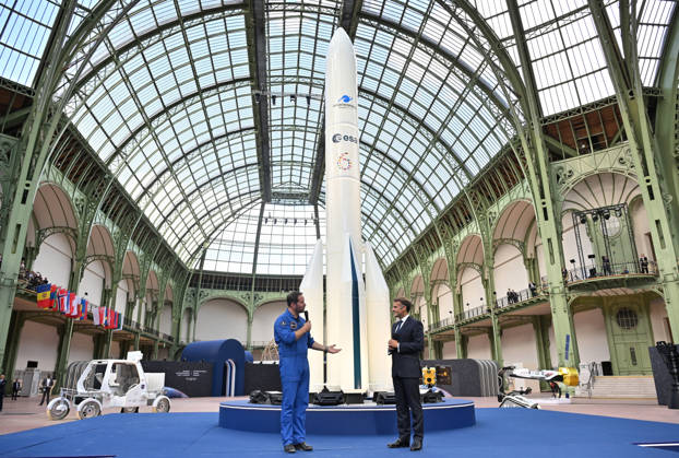 Thomas Pesquet and Emmanuel Macron, President of the French Republic, E. Macron, President of the French Republic, at the International Space Summit on September 10, 2026, at the Grand Palais in Paris, September 9, 2026. Nearly 1,100 companies from the space sector will also be present at the Grand Palais, demonstrating the exceptional mobilization of the global space ecosystem around this event, organized by France and Germany. The Summit will address all issues related to the development and innovation of the space sector through three key themes: 1) tackling the challenges of the global space economy through international cooperation; 2) advancing science, technology, and space exploration from an international perspective; and 3) ensur Copyright: xChristianxLiewigx xBestimagexChristianxLiewigx xBestimagex