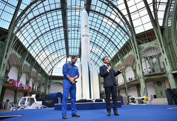 Thomas Pesquet and Emmanuel Macron, President of the French Republic, E. Macron, President of the French Republic, at the International Space Summit on September 10, 2026, at the Grand Palais in Paris, September 9, 2026. Nearly 1,100 companies from the space sector will also be present at the Grand Palais, demonstrating the exceptional mobilization of the global space ecosystem around this event, organized by France and Germany. The Summit will address all issues related to the development and innovation of the space sector through three key themes: 1) tackling the challenges of the global space economy through international cooperation; 2) advancing science, technology, and space exploration from an international perspective; and 3) ensur Copyright: xChristianxLiewigx xBestimagexChristianxLiewigx xBestimagex
