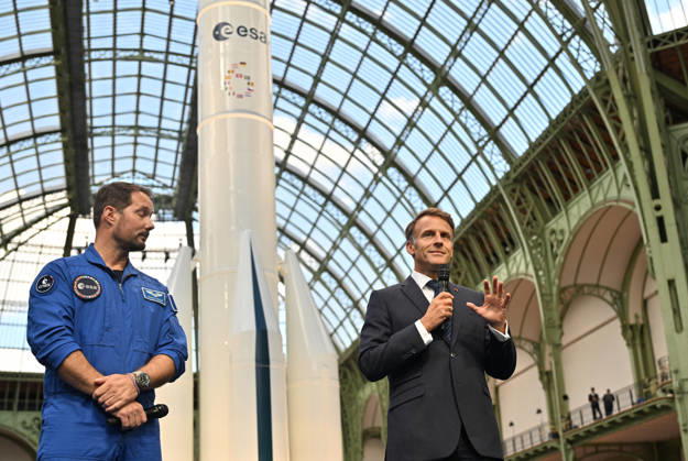 Thomas Pesquet and Emmanuel Macron, President of the French Republic, E. Macron, President of the French Republic, at the International Space Summit on September 10, 2026, at the Grand Palais in Paris, September 9, 2026. Nearly 1,100 companies from the space sector will also be present at the Grand Palais, demonstrating the exceptional mobilization of the global space ecosystem around this event, organized by France and Germany. The Summit will address all issues related to the development and innovation of the space sector through three key themes: 1) tackling the challenges of the global space economy through international cooperation; 2) advancing science, technology, and space exploration from an international perspective; and 3) ensur Copyright: xChristianxLiewigx xBestimagexChristianxLiewigx xBestimagex