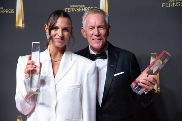 Die Preistraeger Laura WONTORRA, Moderatorin, und Johannes B. KERNER, Moderator, Verleihung des Deutschen Fernsehpreises, Der Deutsche Fernsehpreis 2026, Deutscher Fernsehpreis 2026 im Confex Koeln, am 09.09.2025.