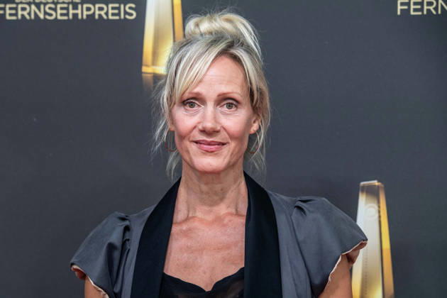 Anna SCHUDT, Schauspielerin, Roter Teppich, Red Carpet Show, Ankunft, arrival, Verleihung des Deutschen Fernsehpreises, Der Deutsche Fernsehpreis 2026, Deutscher Fernsehpreis 2026 im Confex Koeln, am 09.09.2025.