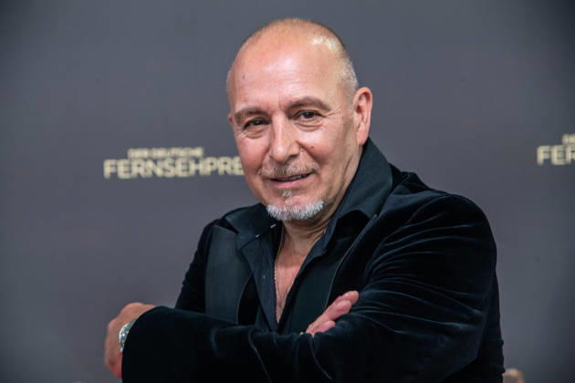 Erdogan ATALAY, Schauspieler, Roter Teppich, Red Carpet Show, Ankunft, arrival, Verleihung des Deutschen Fernsehpreises, Der Deutsche Fernsehpreis 2026, Deutscher Fernsehpreis 2026 im Confex Koeln, am 09.09.2025.