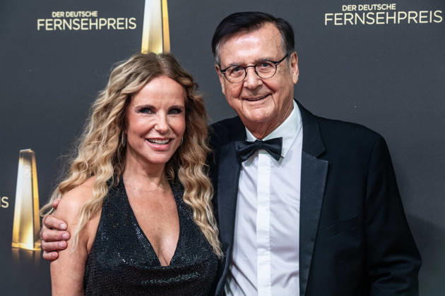 Katja BURKARD, Moderatorin, und Hans MAHR, Roter Teppich, Red Carpet Show, Ankunft, arrival, Verleihung des Deutschen Fernsehpreises, Der Deutsche Fernsehpreis 2026, Deutscher Fernsehpreis 2026 im Confex Koeln, am 09.09.2025.